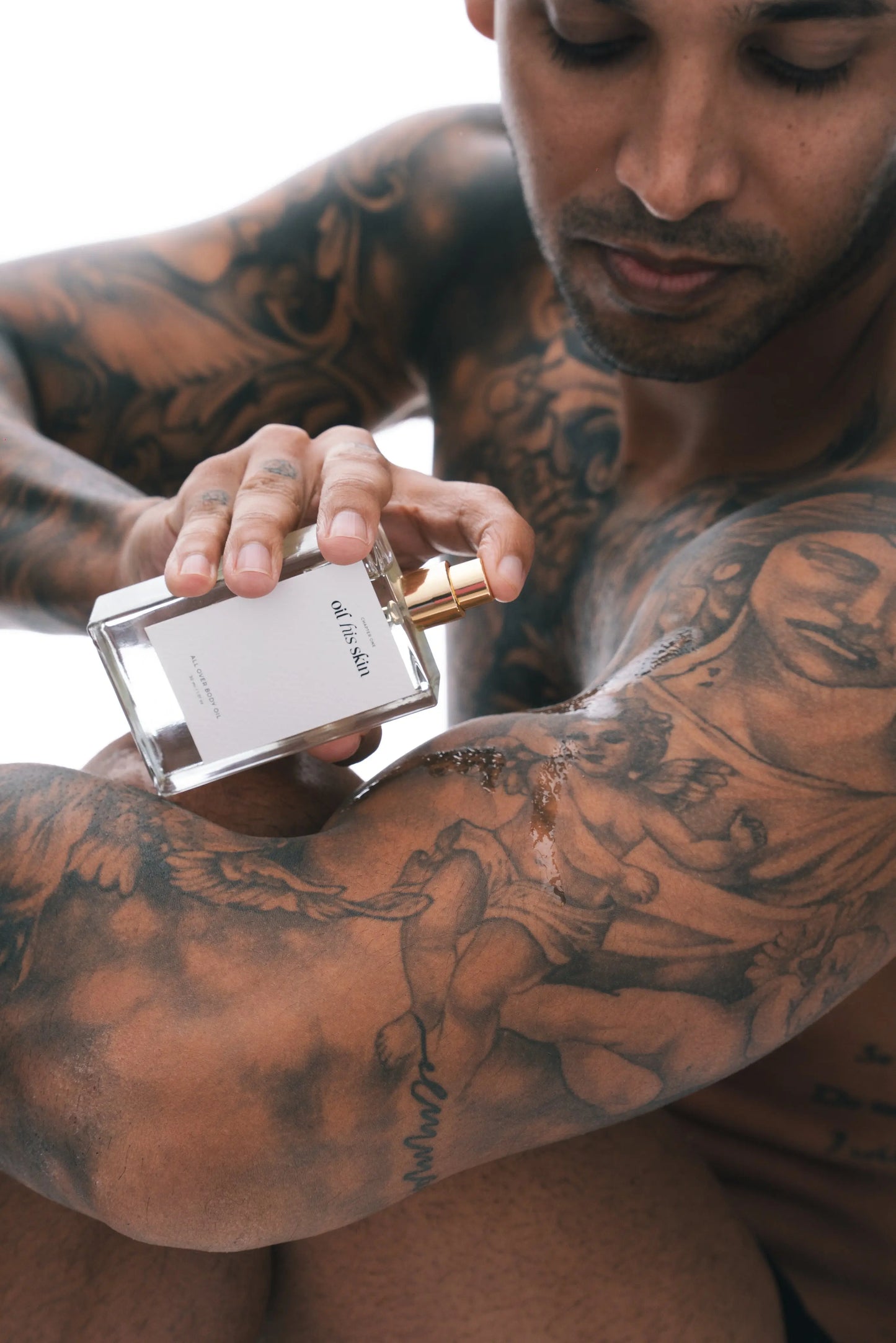 Oil his Skin (All Over Body Oil) OnSkin.ae